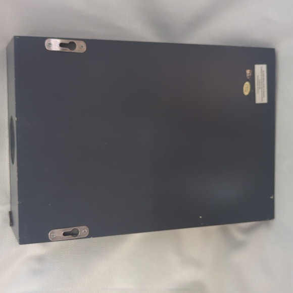 WALL MOUNTED OPENER WITH CAP COLLECTOR - Picture 3 of 6